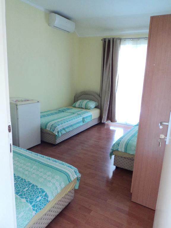 Guest House Pajovic Cattaro Esterno foto