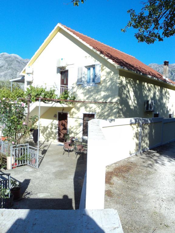 Guest House Pajovic Cattaro Esterno foto